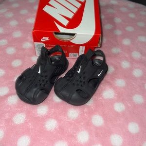Baby Nike Sunray protect 2